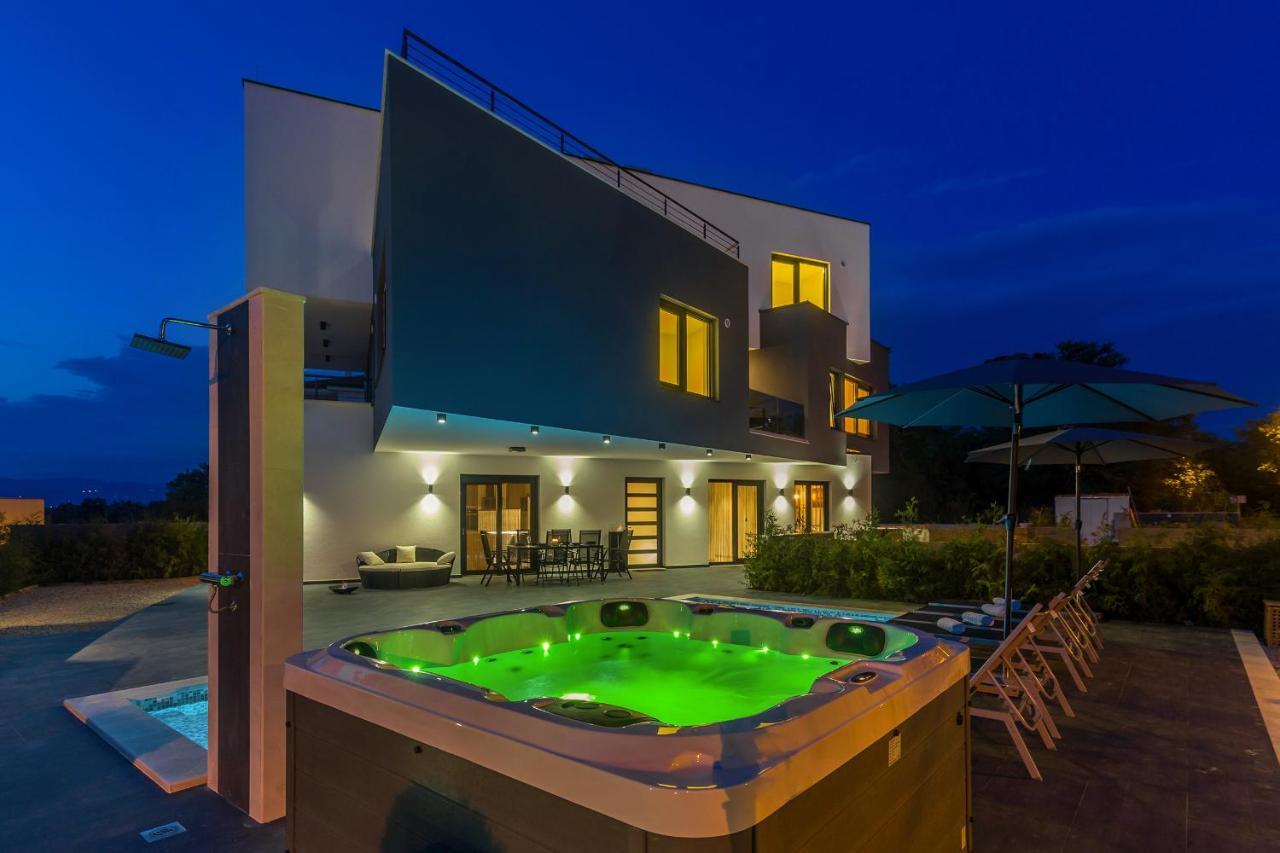 Luxury Apartment Noa Njivice Εξωτερικό φωτογραφία