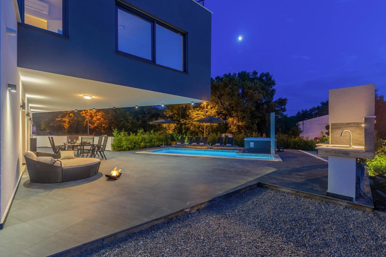 Luxury Apartment Noa Njivice Εξωτερικό φωτογραφία