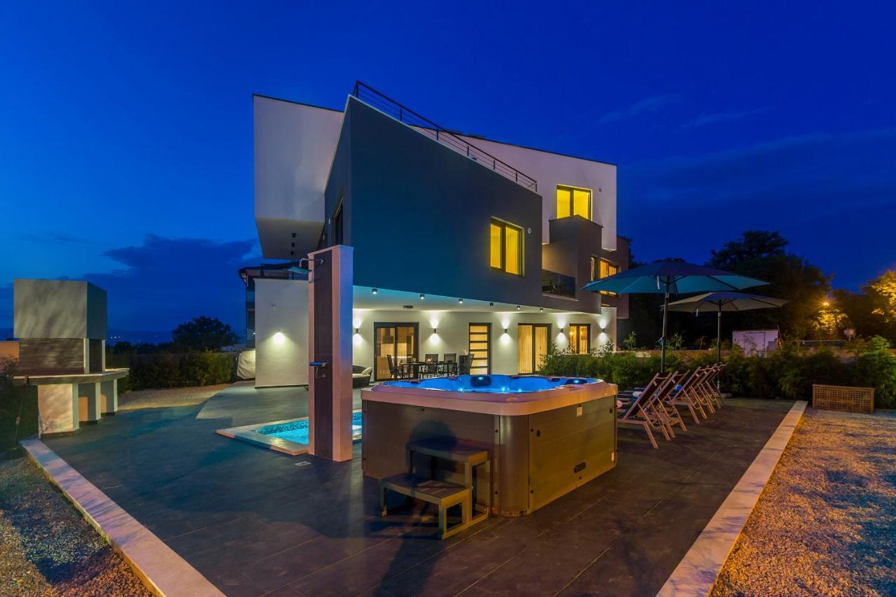 Luxury Apartment Noa Njivice Εξωτερικό φωτογραφία