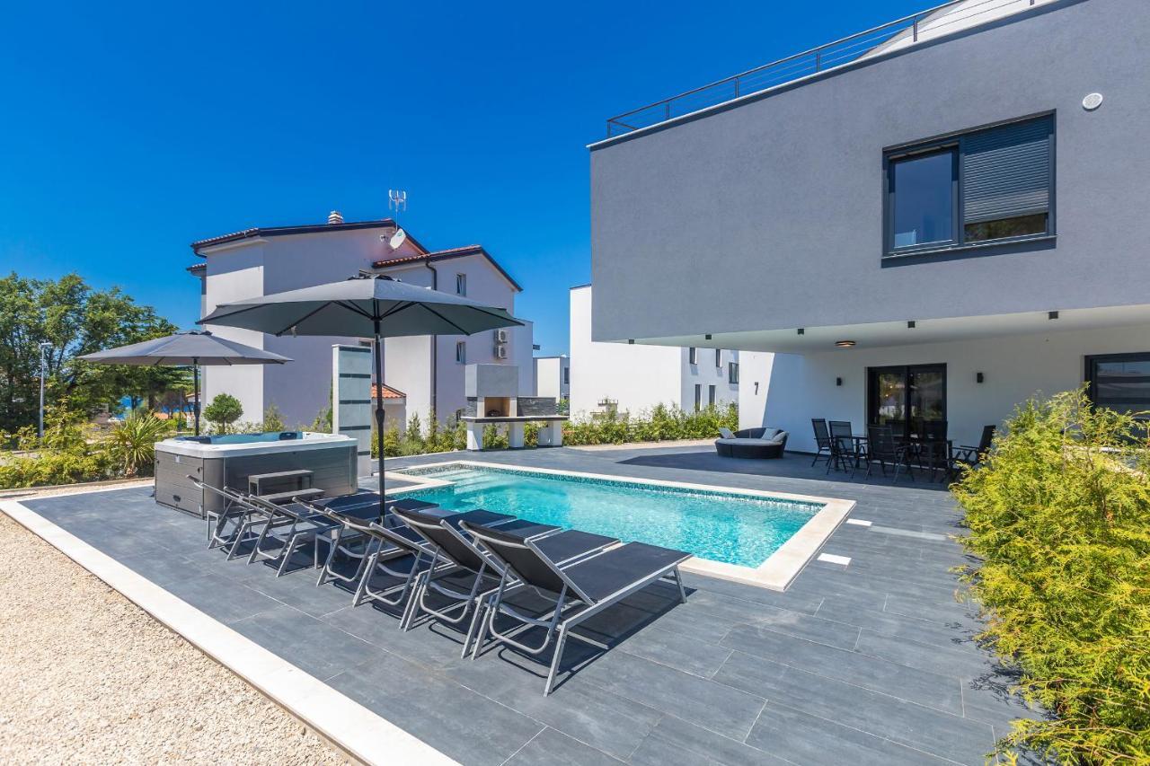 Luxury Apartment Noa Njivice Εξωτερικό φωτογραφία