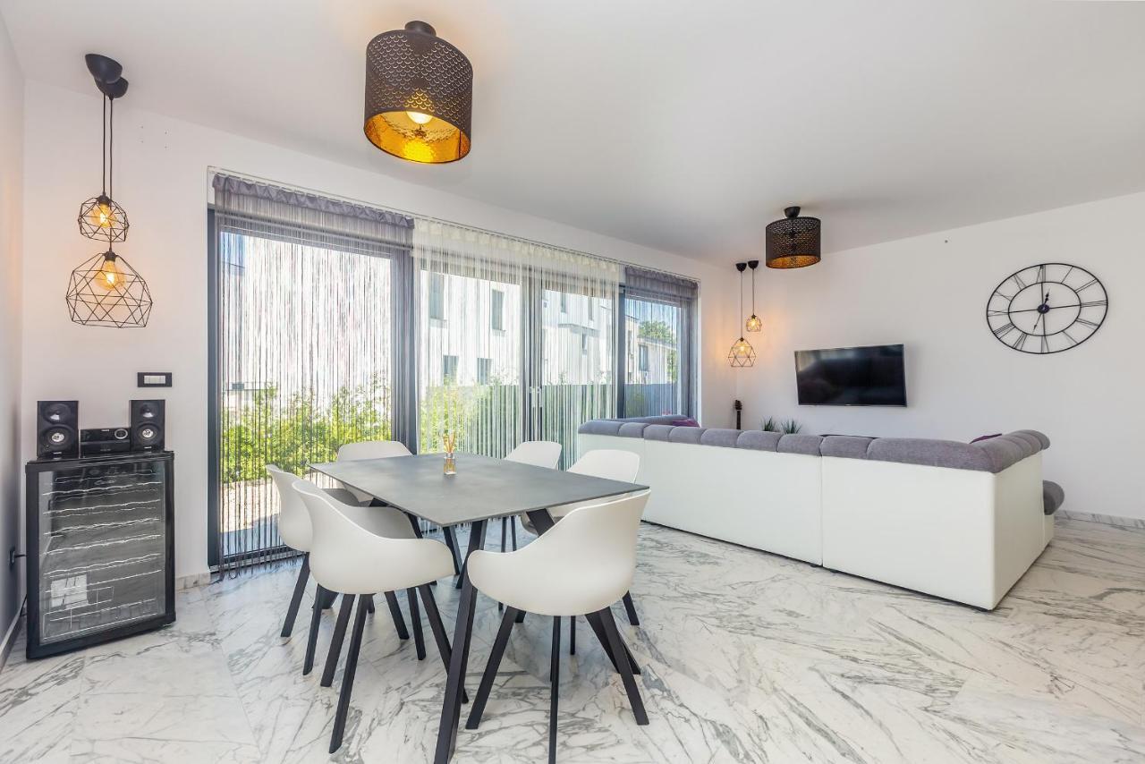 Luxury Apartment Noa Njivice Εξωτερικό φωτογραφία