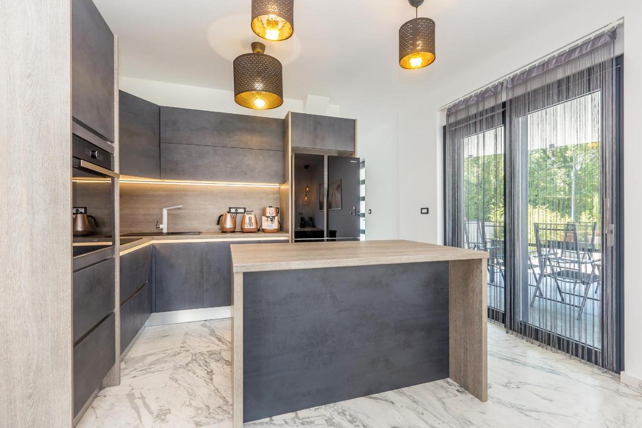 Luxury Apartment Noa Njivice Εξωτερικό φωτογραφία
